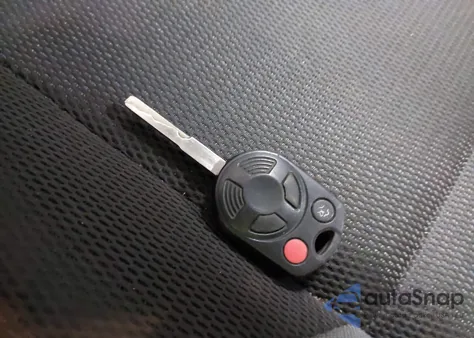 2014 Ford Focus Se z USA, uszkodzony, nr VIN 1FADP3K2XEL105489